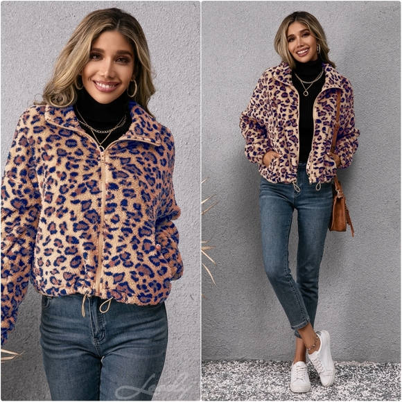 Wildly Stylish Leopard Zip-Up Jacket - Picture 3 of 8